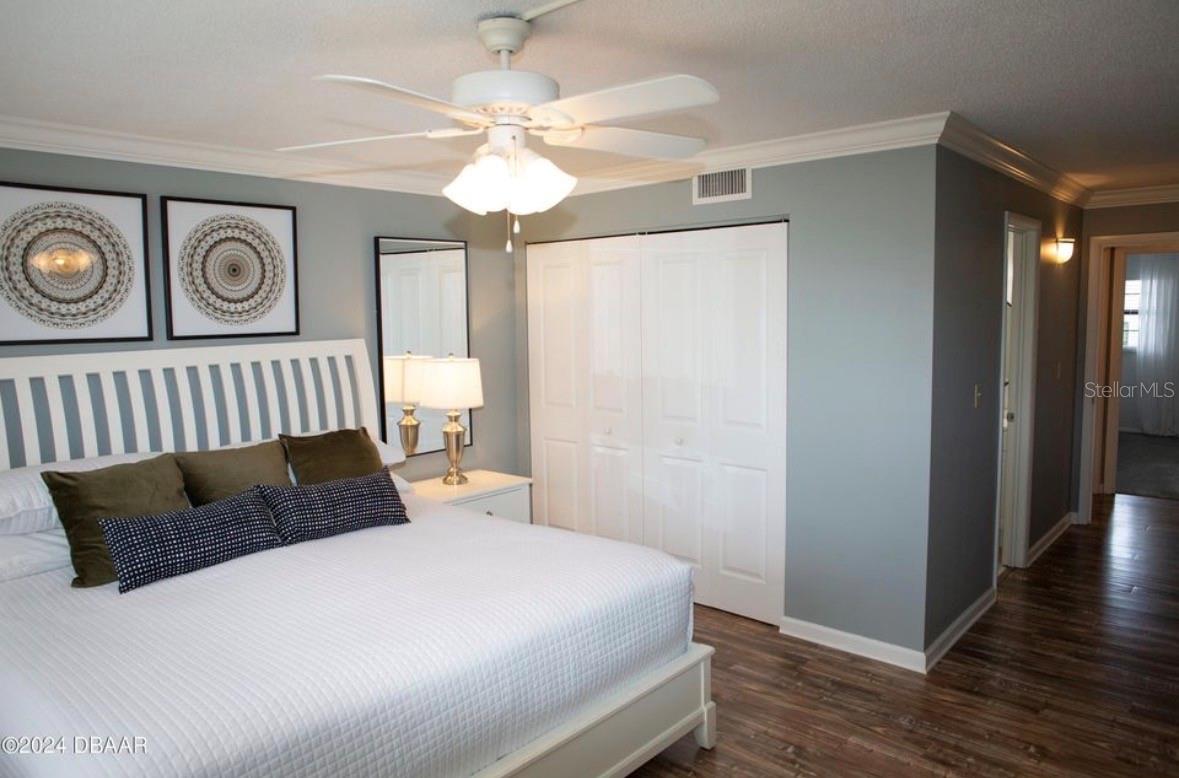 Image 7 of 44 For 2100 Ocean Shore Boulevard 1110