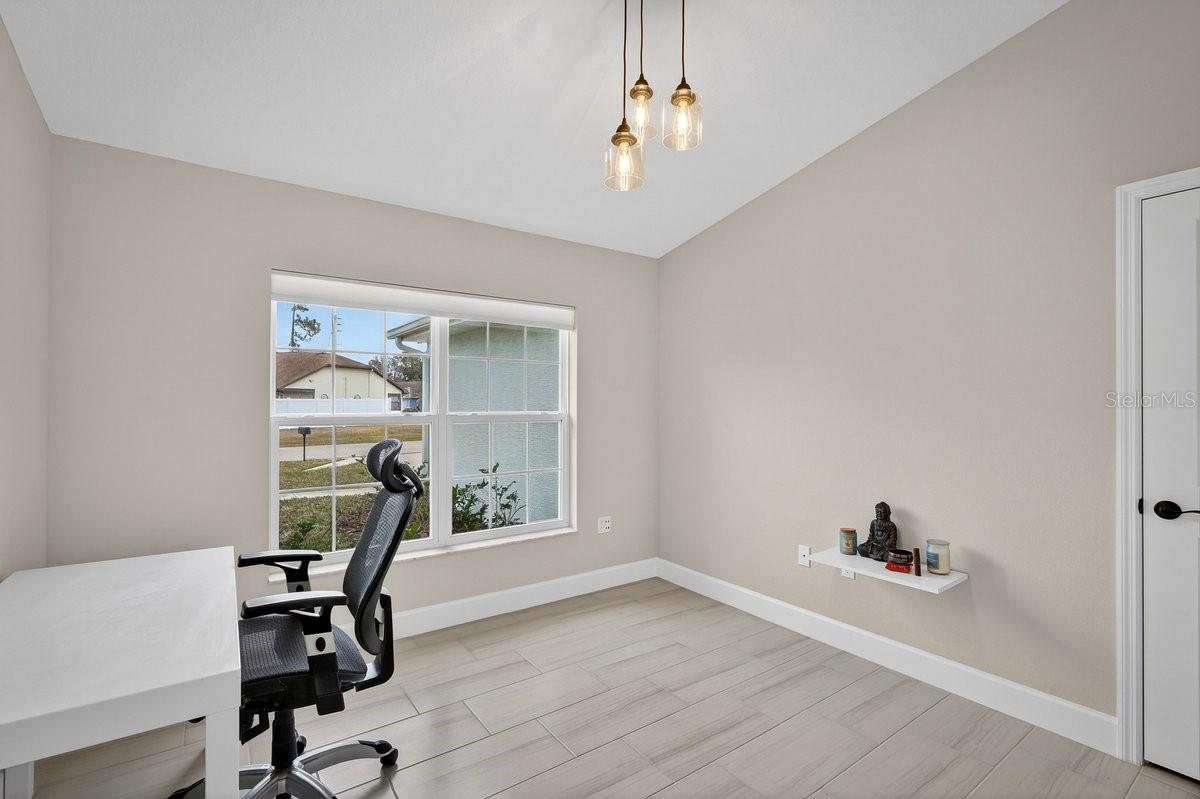 Image 25 of 48 For 5 Westover Lane