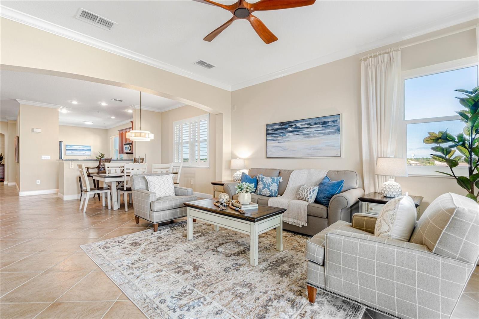 Image 13 of 47 For 200 Cinnamon Beach Way 141