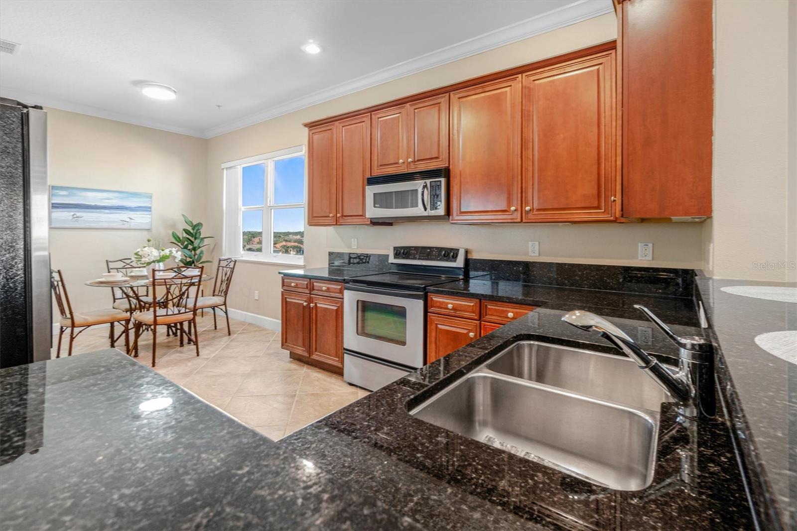 Image 4 of 47 For 200 Cinnamon Beach Way 141