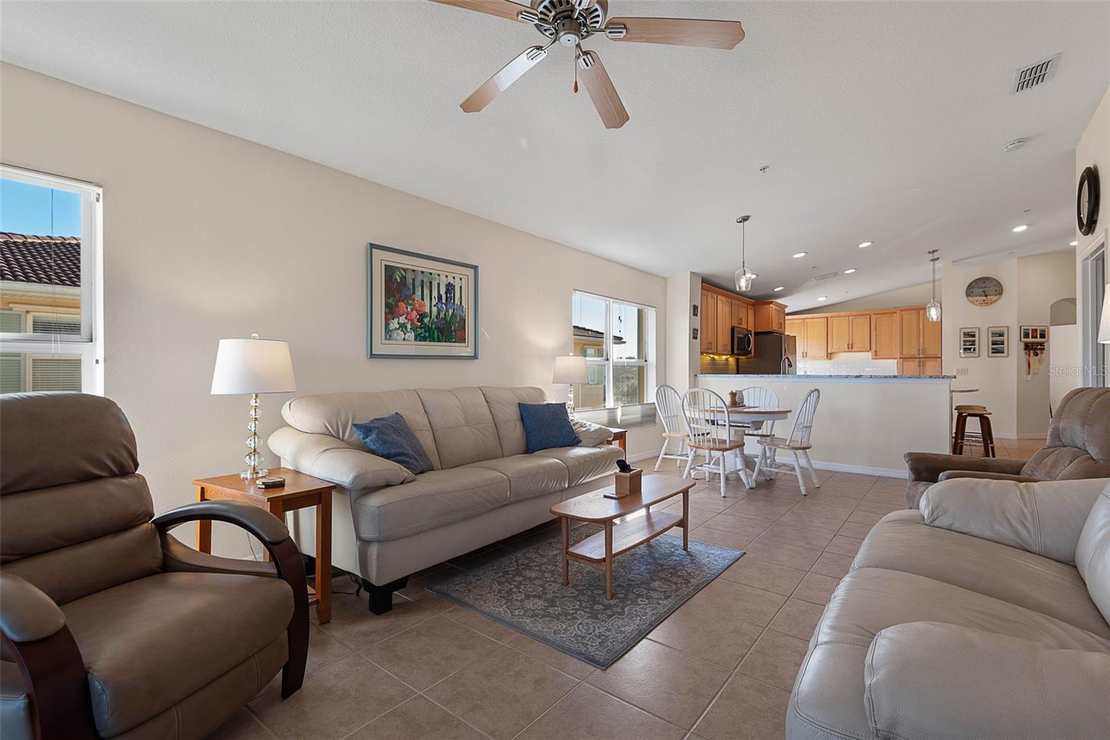 Image 12 of 100 For 700 Canopy Walk Lane 745