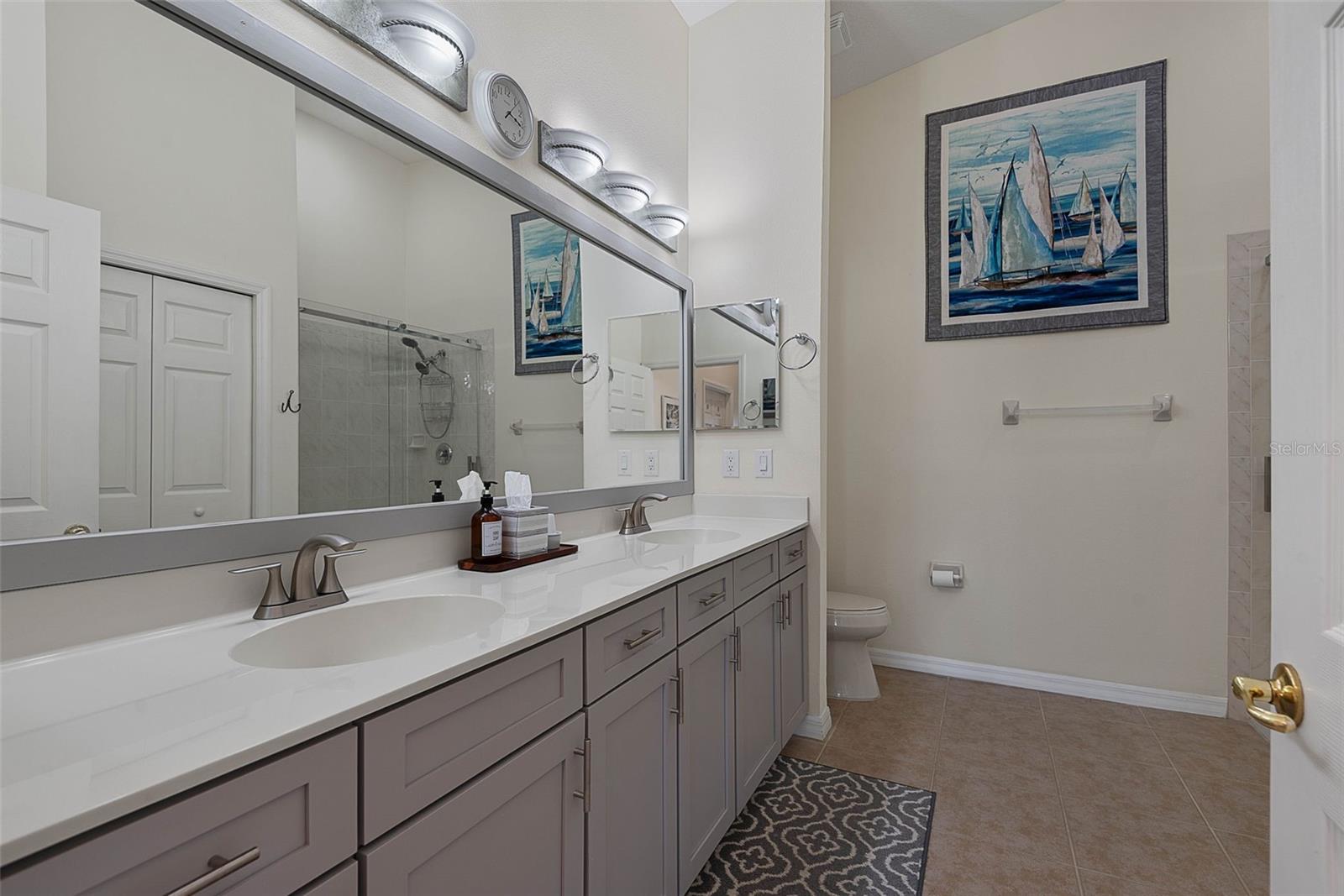 Image 37 of 100 For 700 Canopy Walk Lane 745