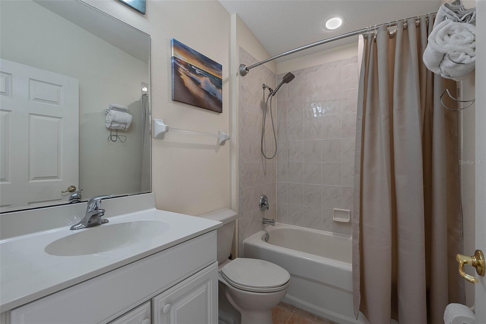 Image 46 of 100 For 700 Canopy Walk Lane 745