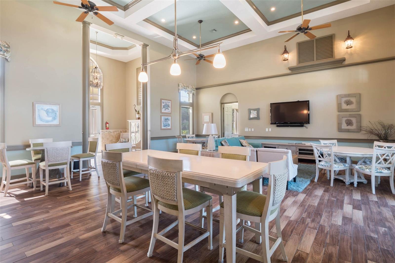 Image 73 of 100 For 700 Canopy Walk Lane 745