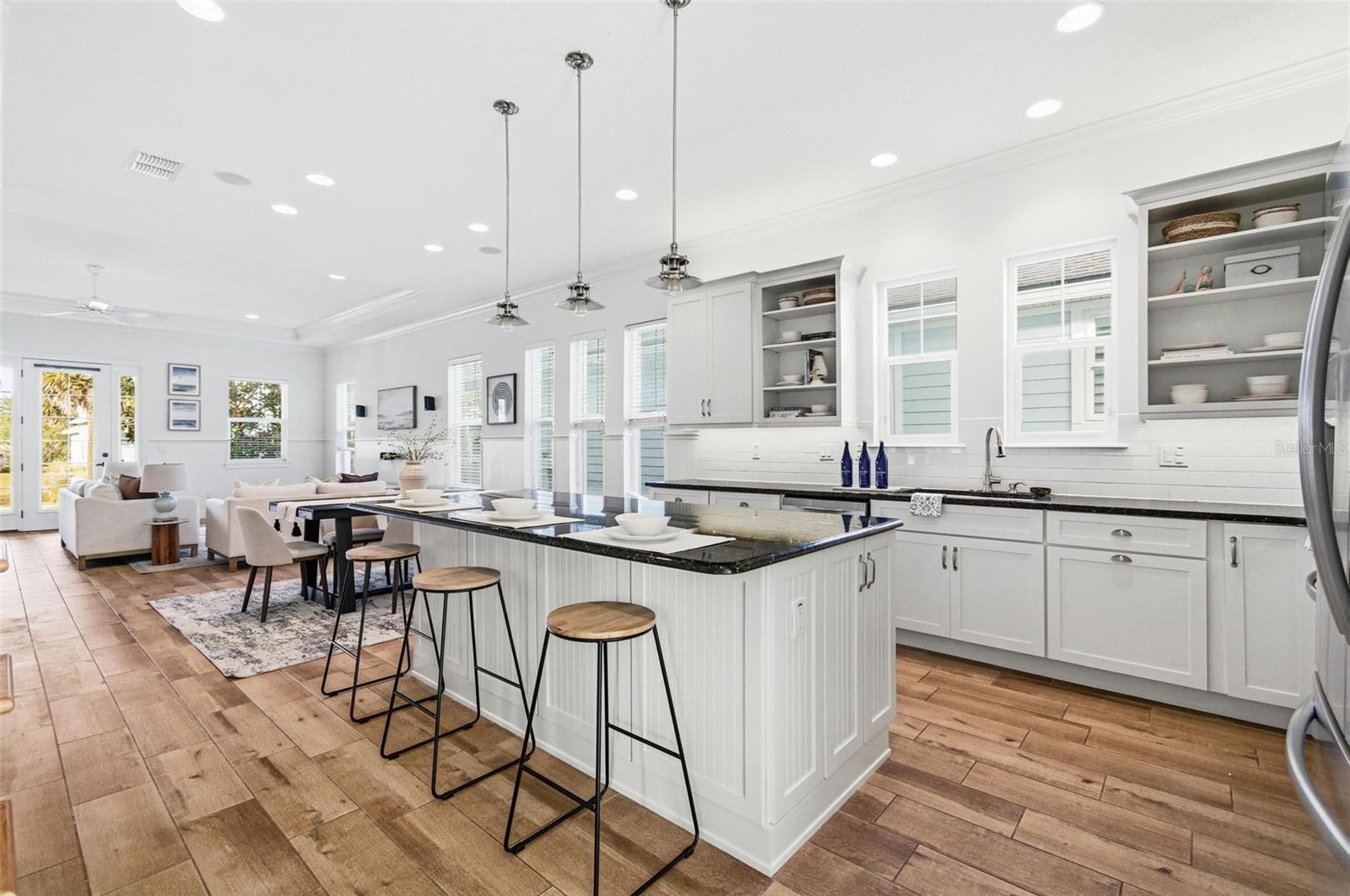 Image 13 of 41 For 25 Sandy Beach Way