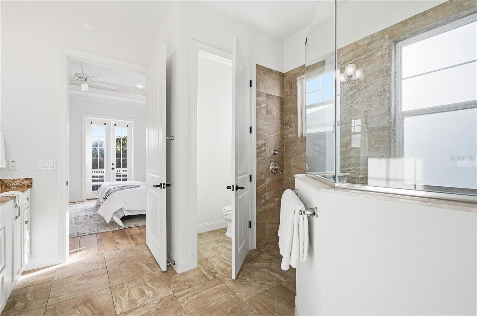 Image 20 of 41 For 25 Sandy Beach Way