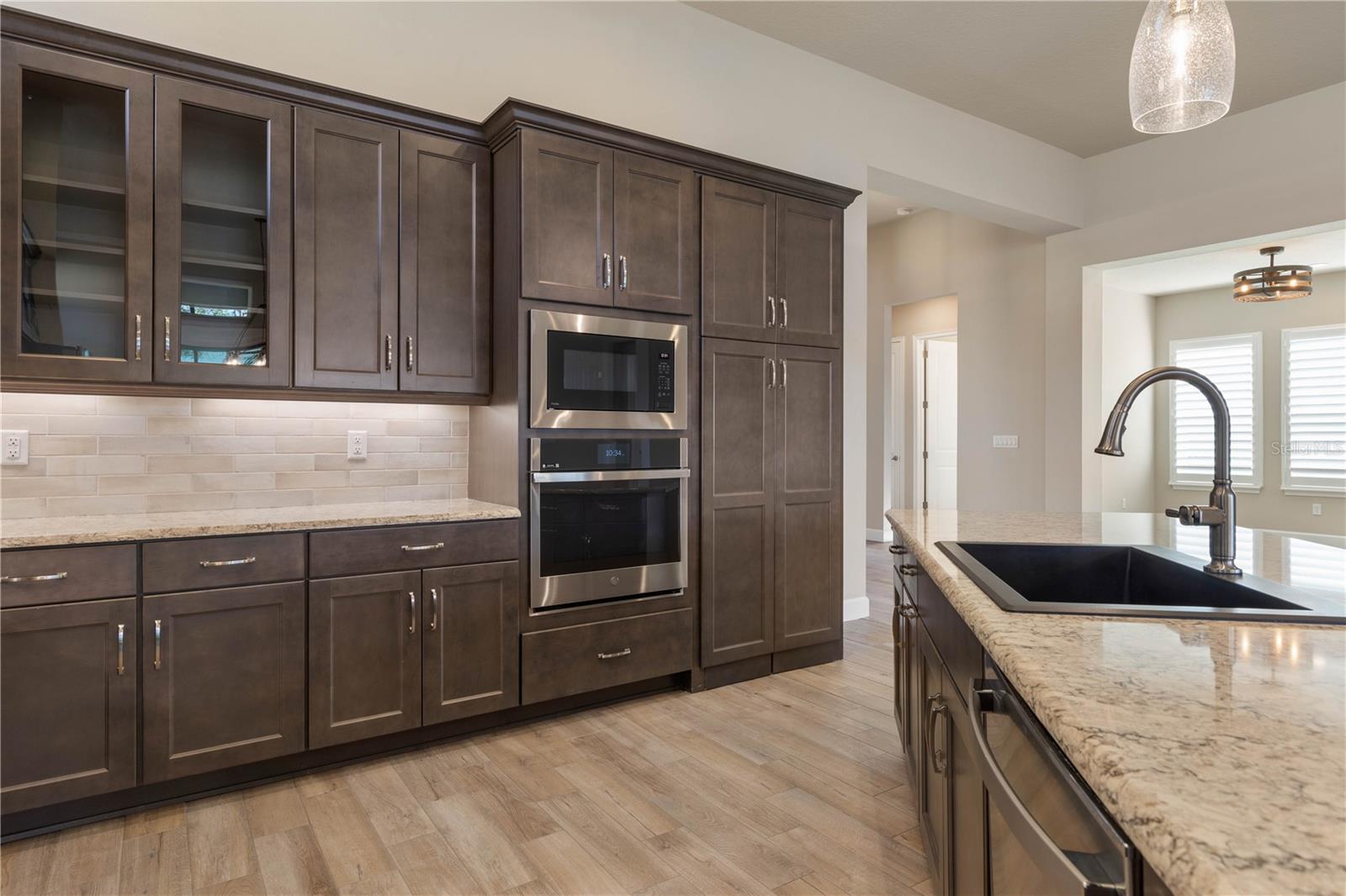 Image 28 of 79 For 661 Mahogany Run