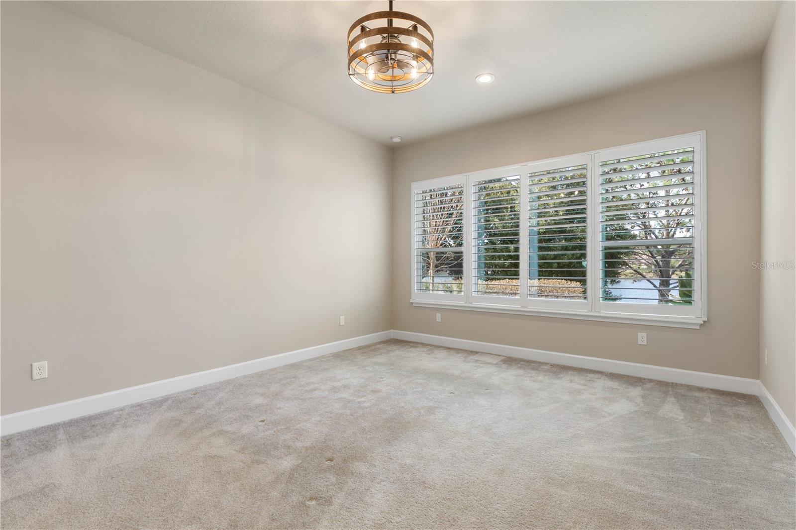 Image 39 of 79 For 661 Mahogany Run