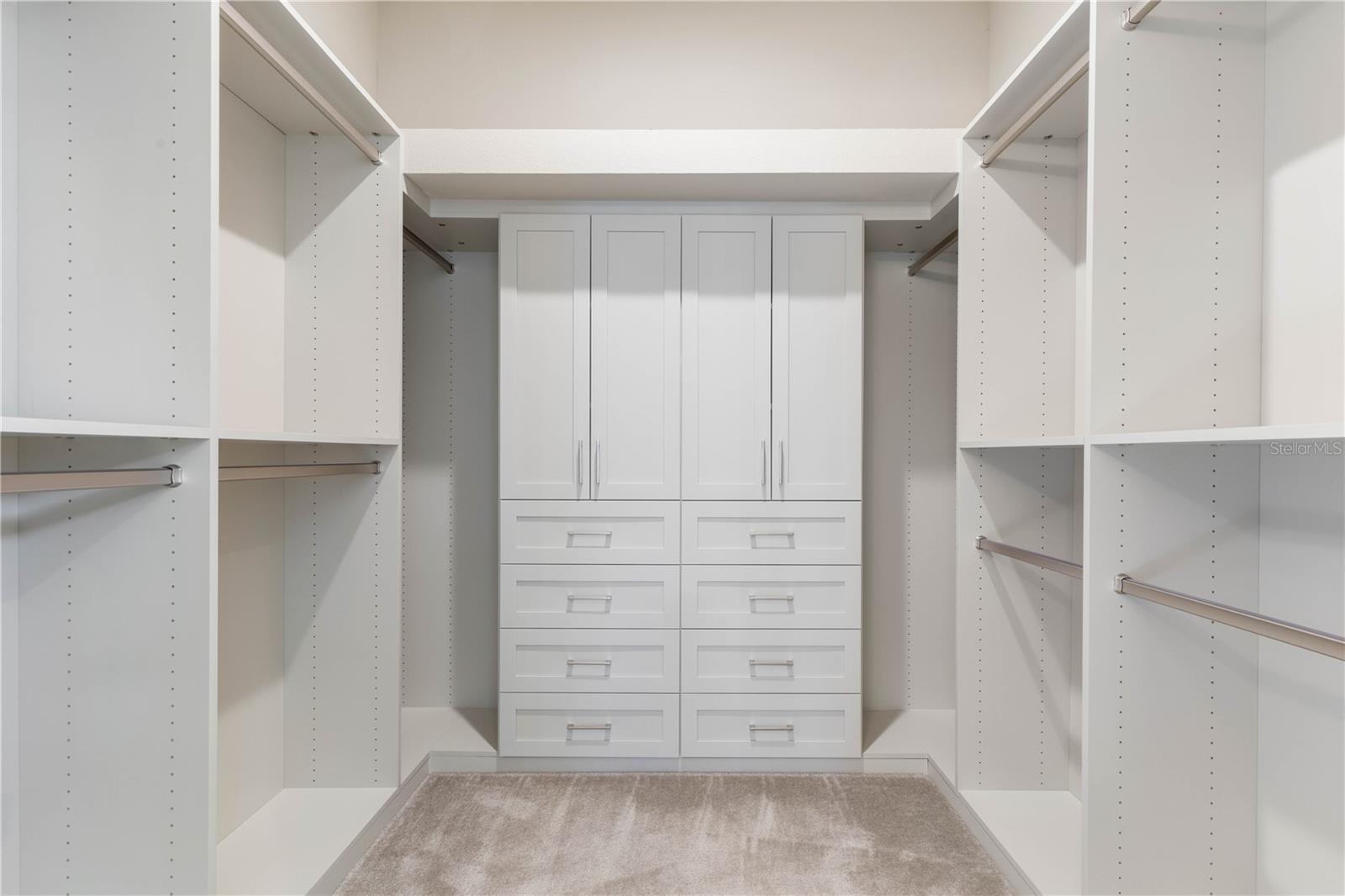 Image 43 of 79 For 661 Mahogany Run