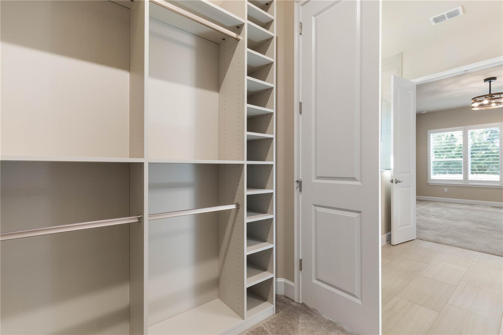 Image 44 of 79 For 661 Mahogany Run