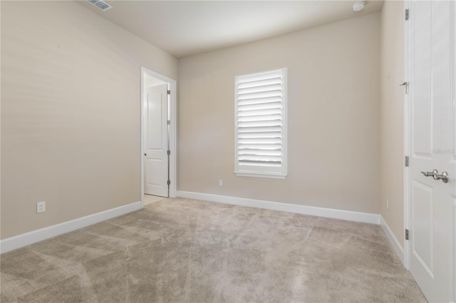 Image 48 of 79 For 661 Mahogany Run