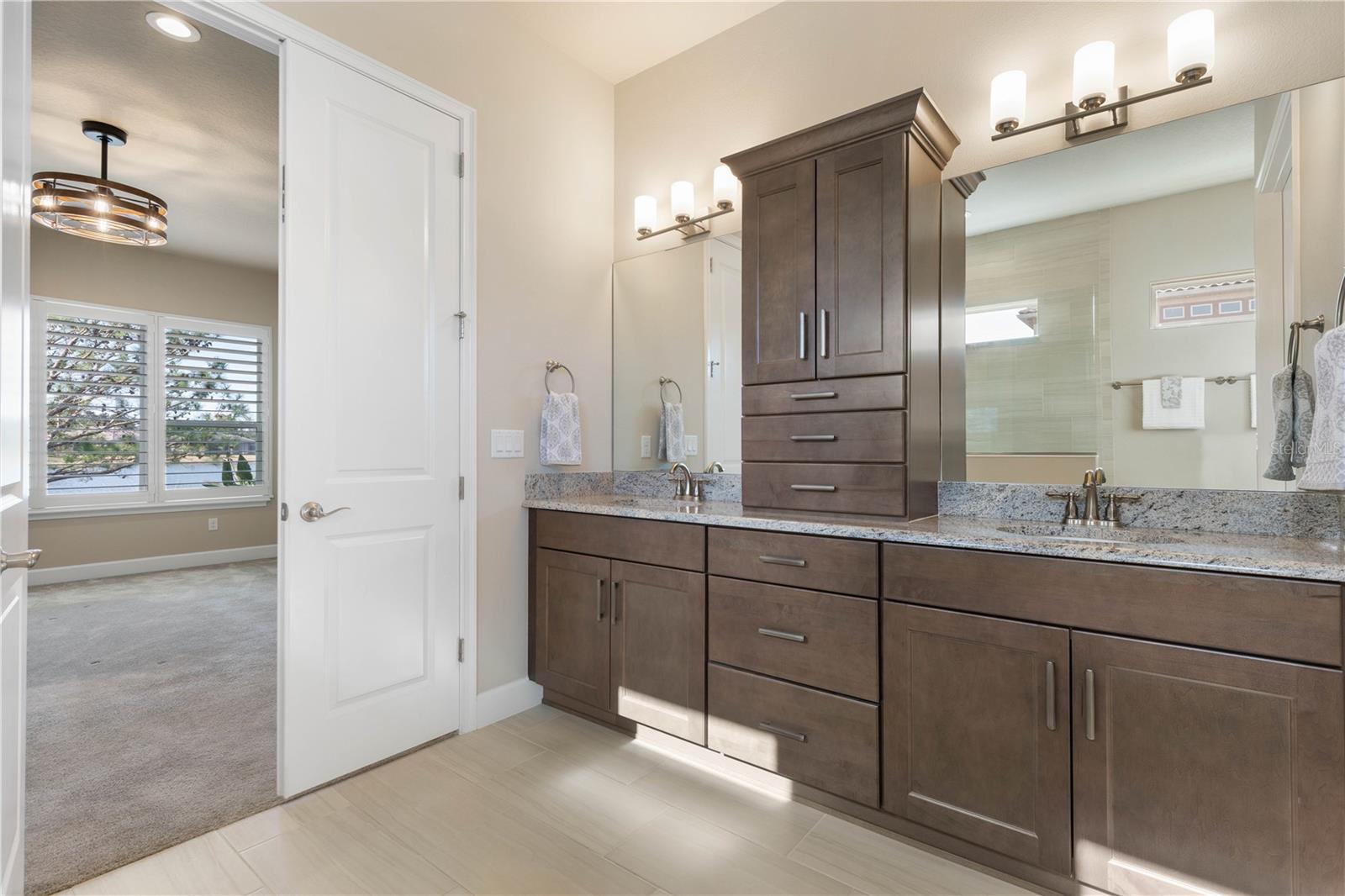 Image 5 of 79 For 661 Mahogany Run