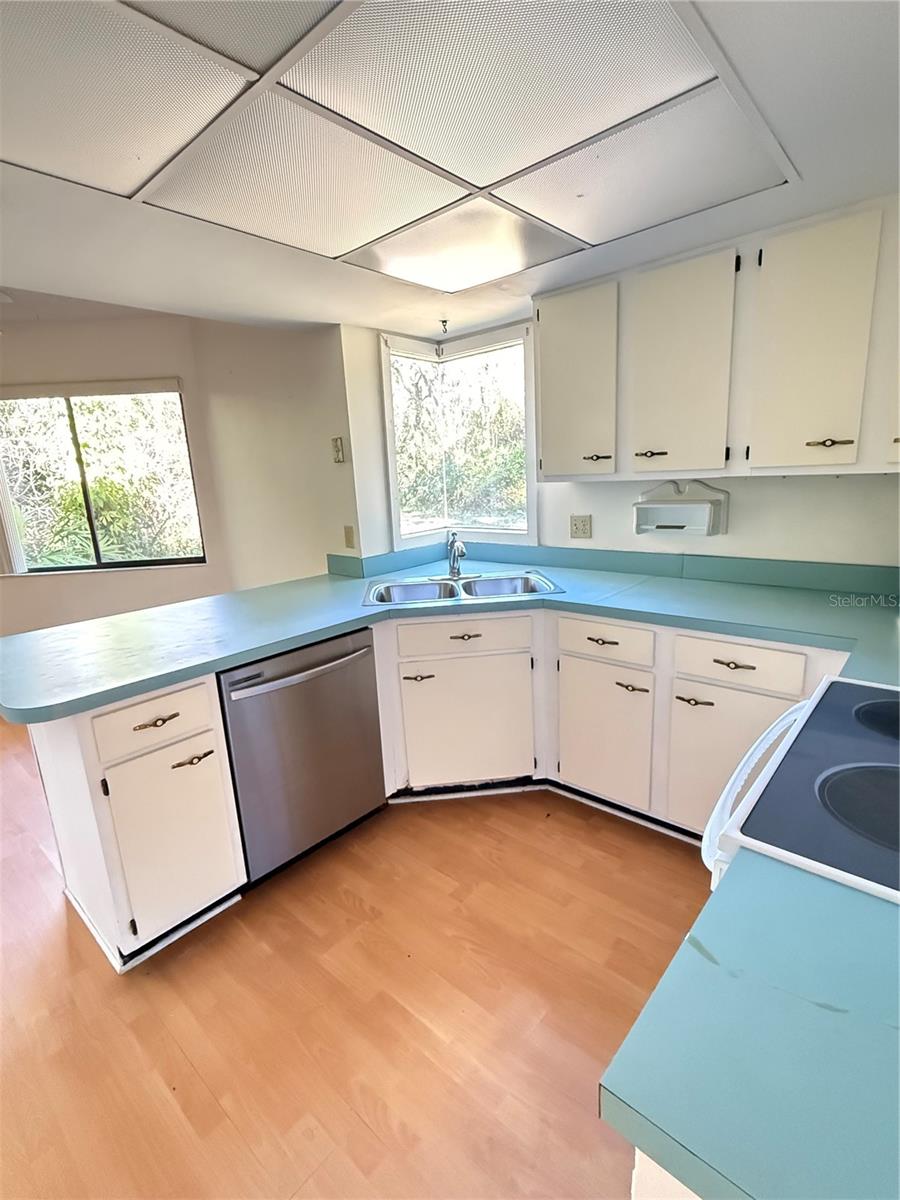 Image 5 of 15 For 3 Fairways Circle 3