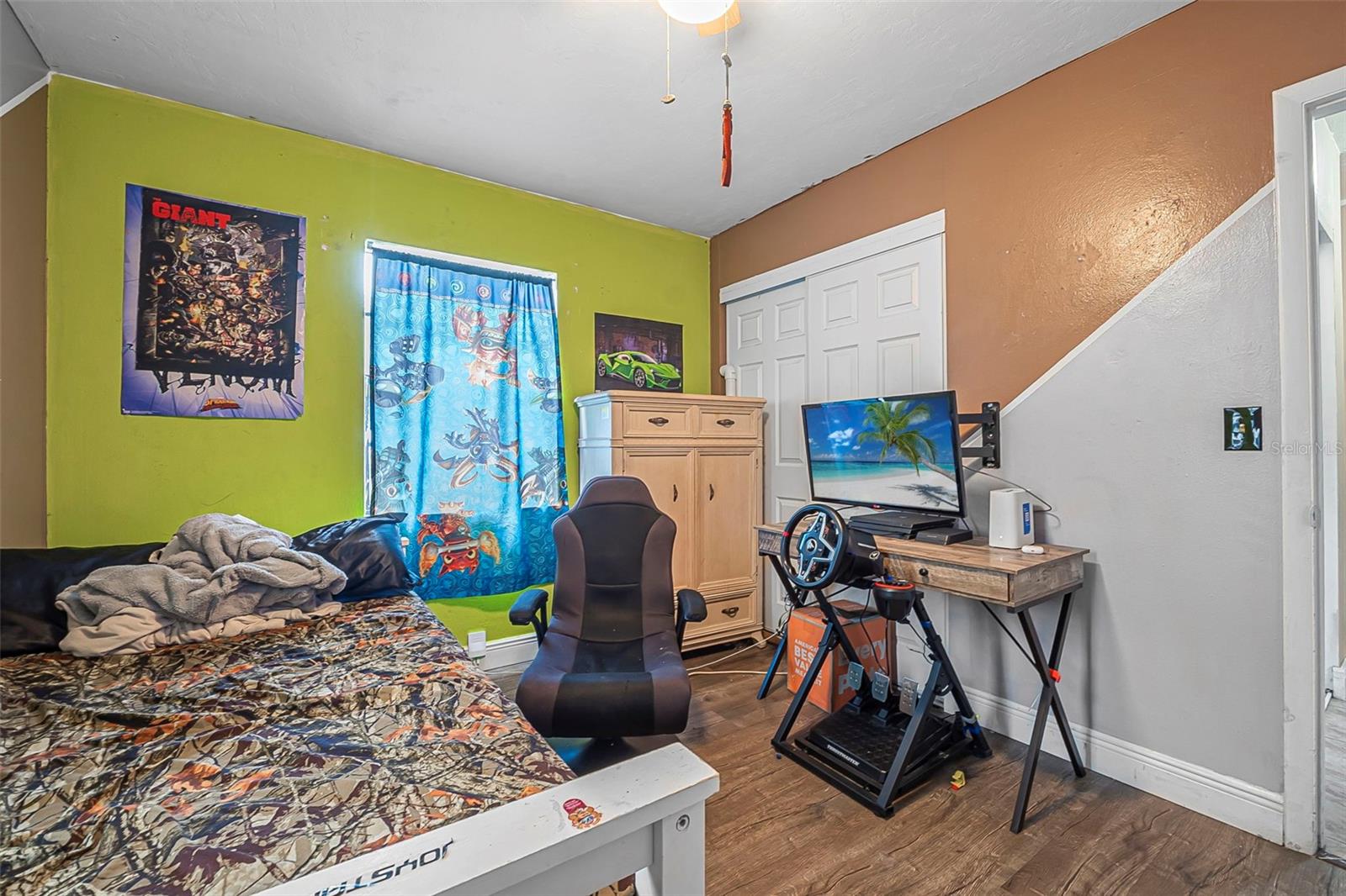 Image 23 of 35 For 1333 Lombardy Drive