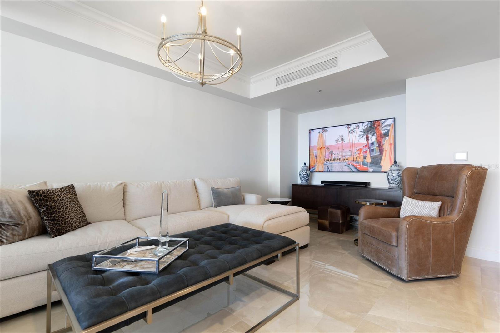 Image 11 of 95 For 19 Avenue De La Mer  405