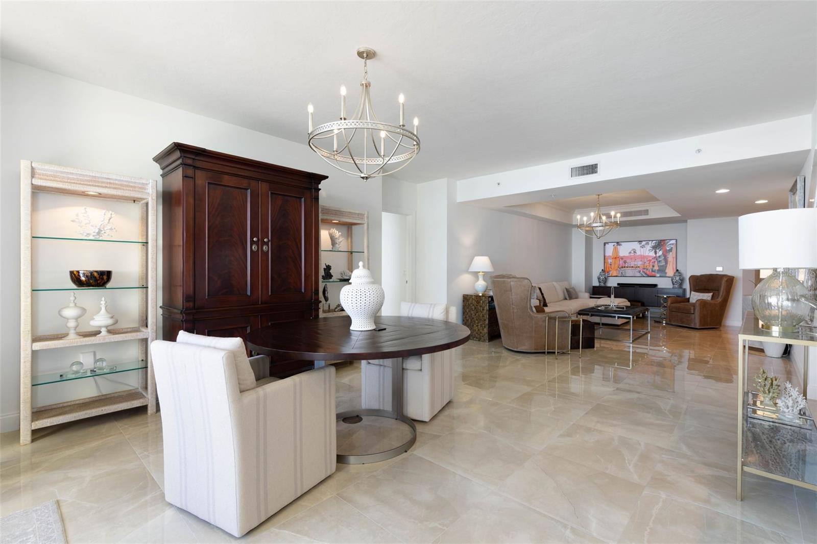 Image 27 of 95 For 19 Avenue De La Mer  405