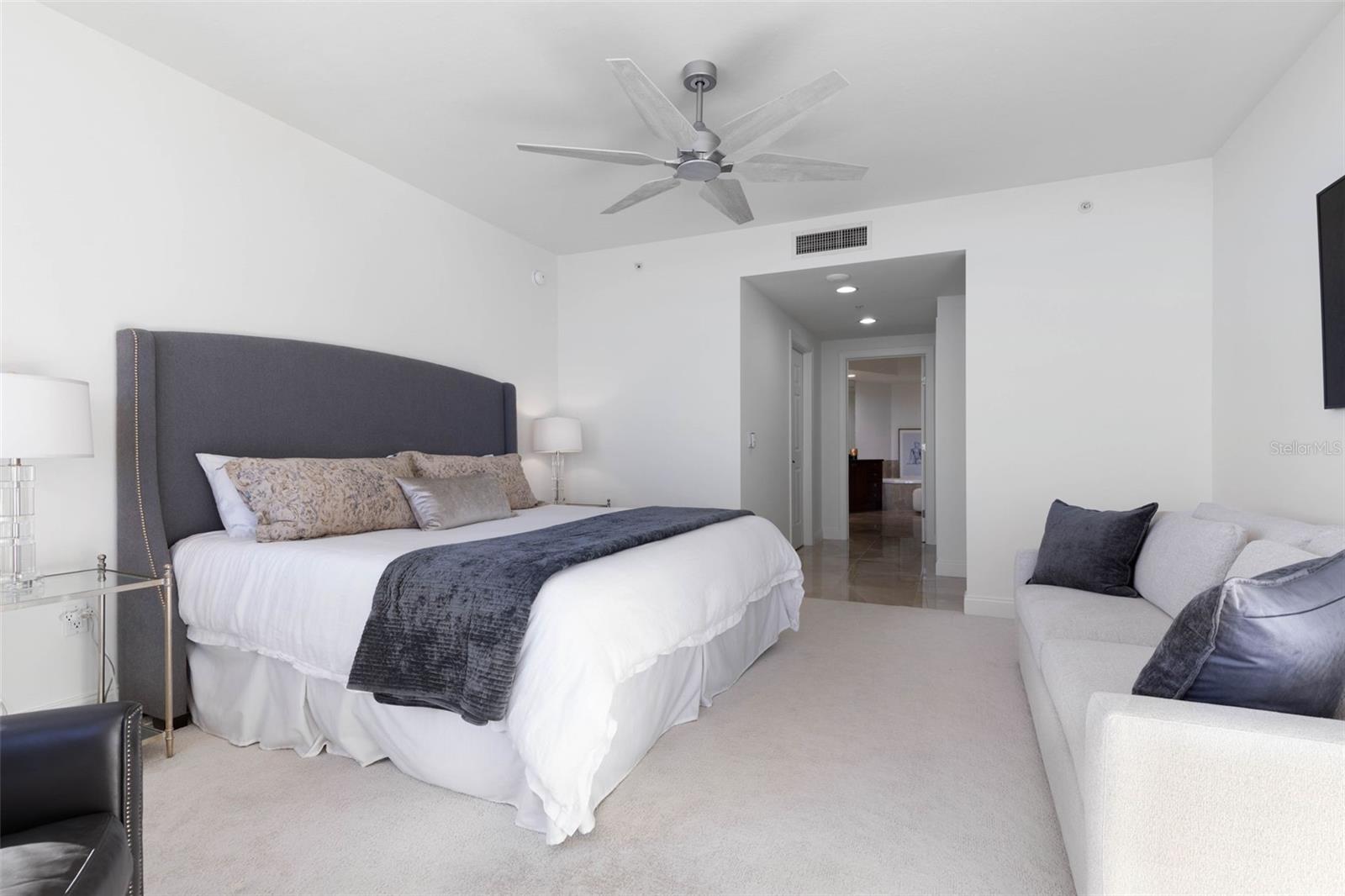 Image 29 of 95 For 19 Avenue De La Mer  405