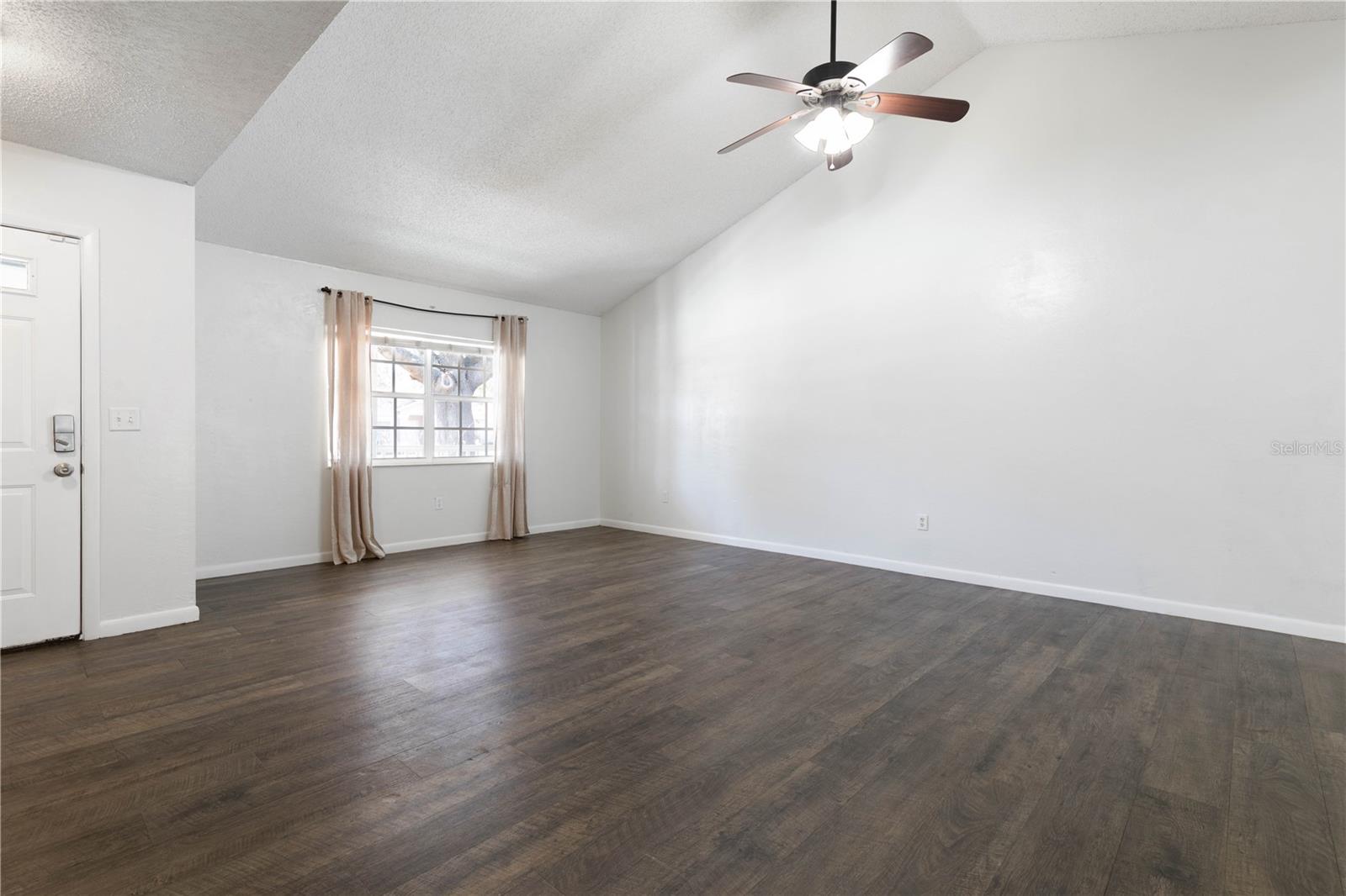 Image 10 of 63 For 104 White Hall Drive