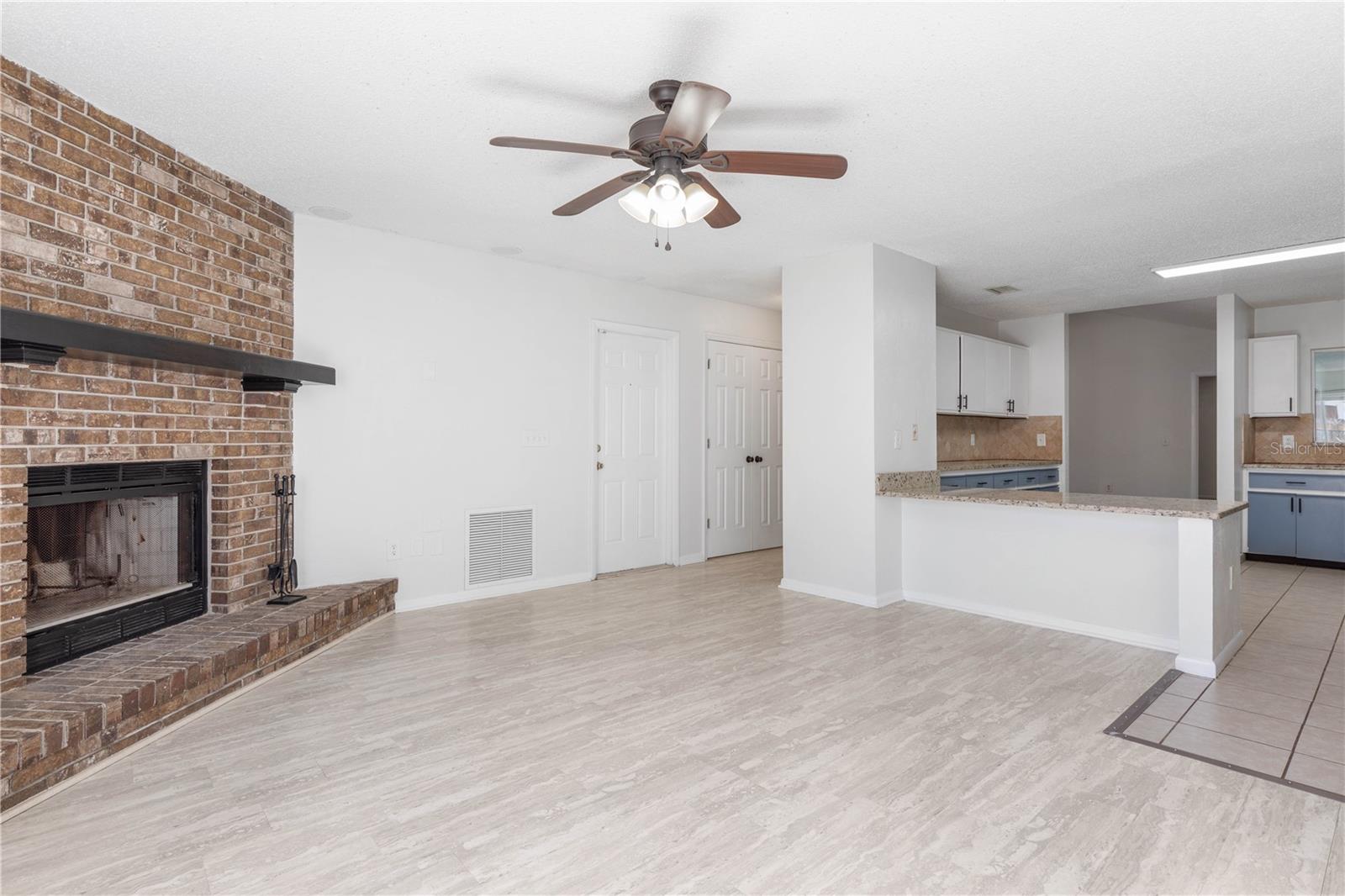 Image 18 of 63 For 104 White Hall Drive