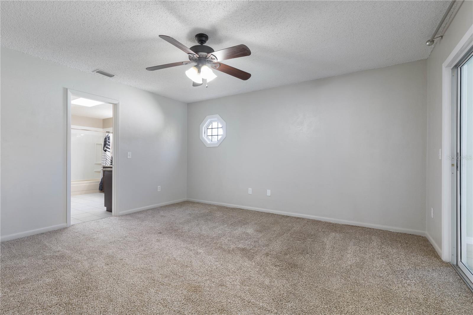 Image 28 of 63 For 104 White Hall Drive