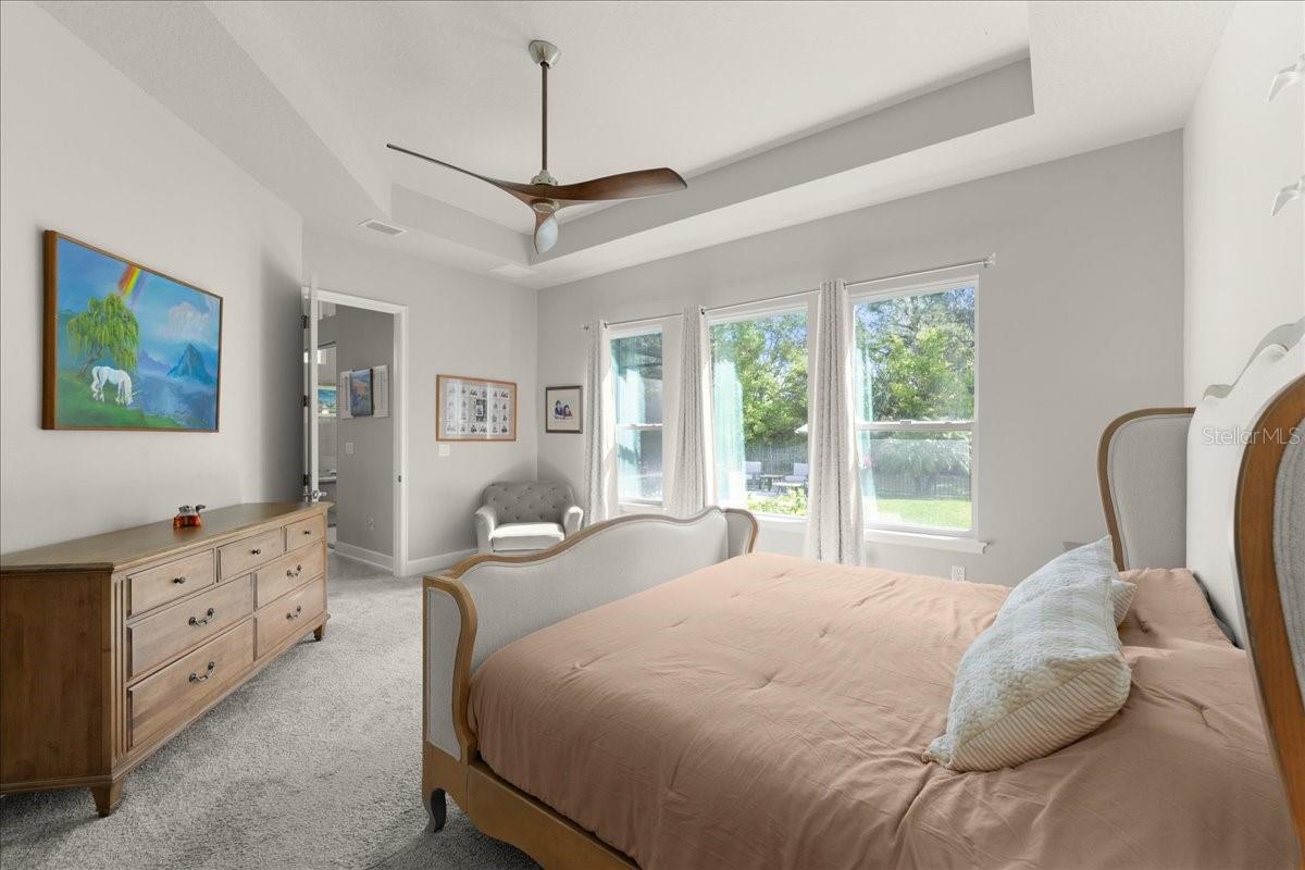 Image 15 of 69 For 827 Creekwood Drive