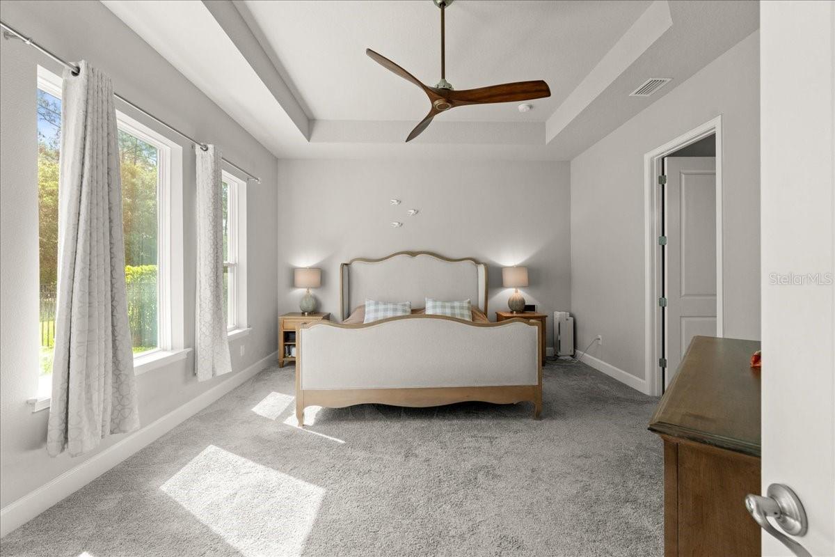 Image 16 of 69 For 827 Creekwood Drive