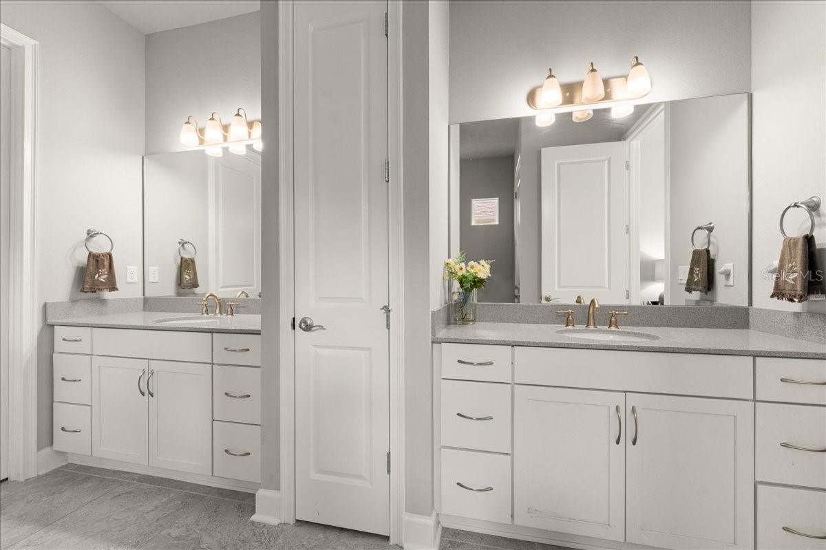 Image 19 of 69 For 827 Creekwood Drive