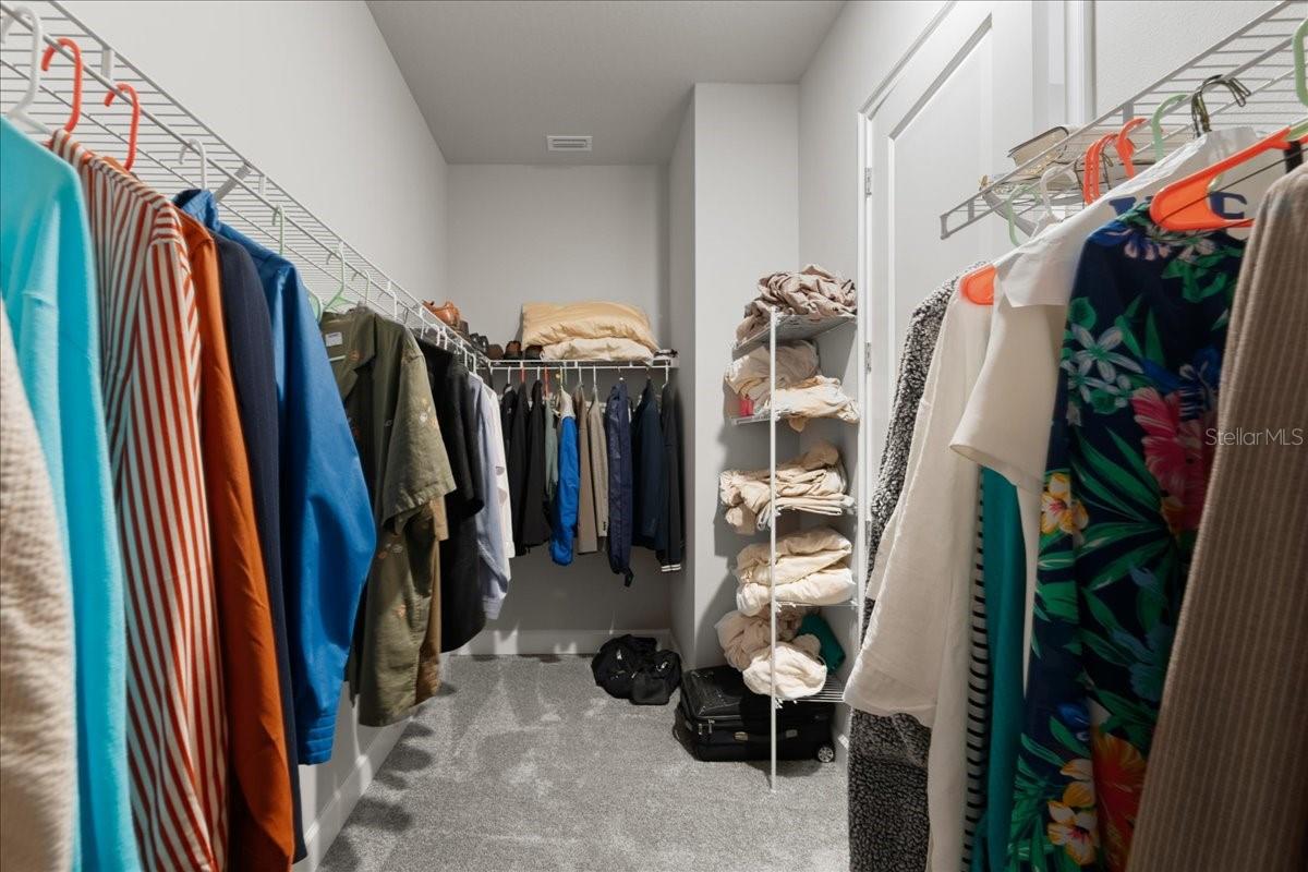 Image 22 of 69 For 827 Creekwood Drive