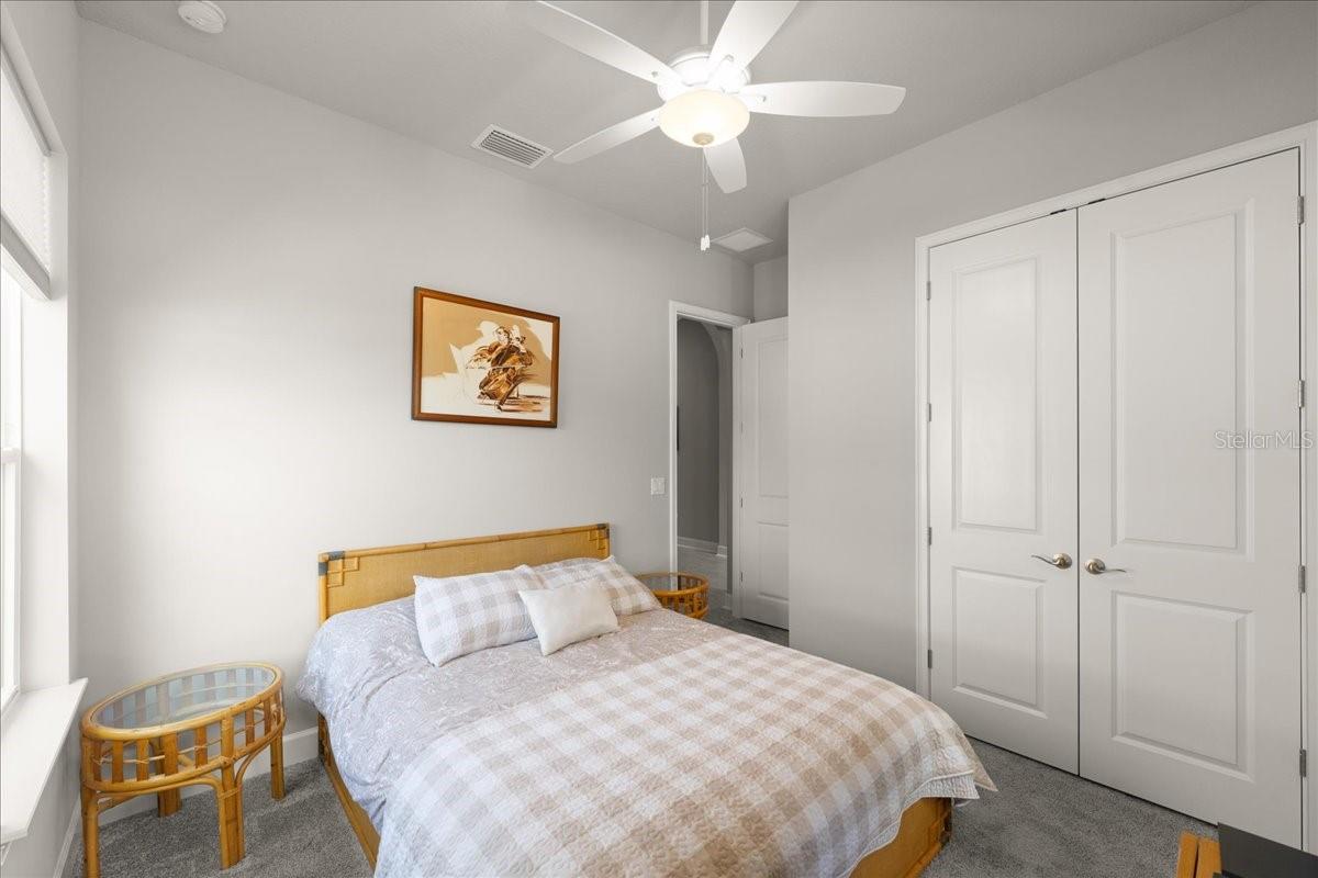 Image 24 of 69 For 827 Creekwood Drive