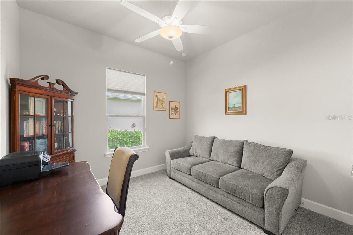 Image 27 of 69 For 827 Creekwood Drive