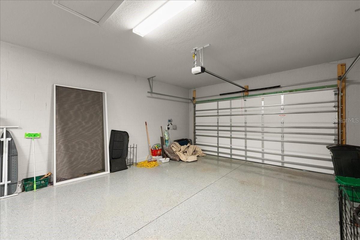 Image 45 of 69 For 827 Creekwood Drive