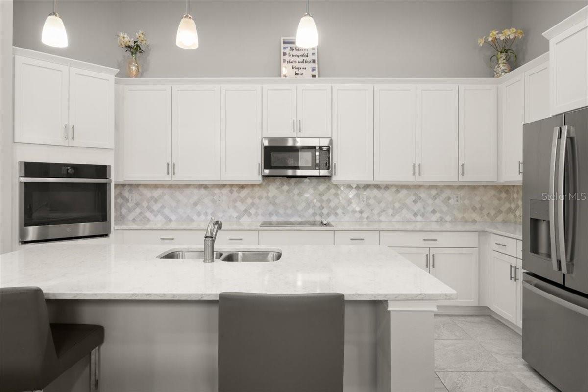 Image 9 of 69 For 827 Creekwood Drive