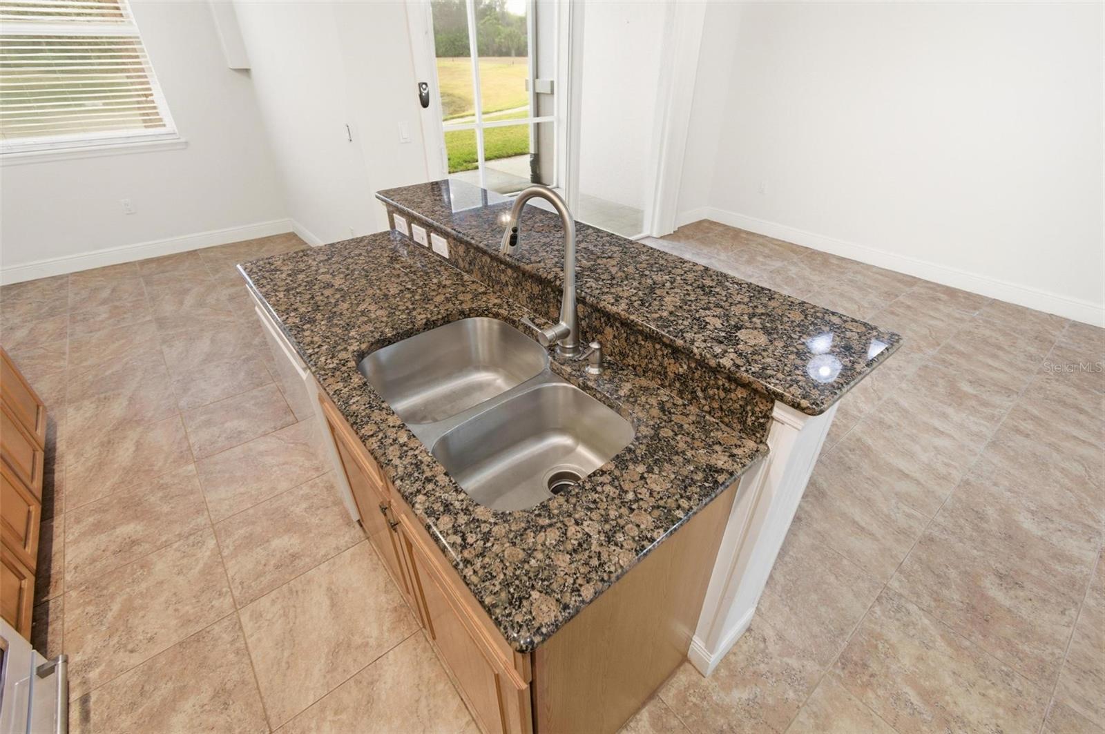 Image 17 of 54 For 60 Riverview Bend S 615