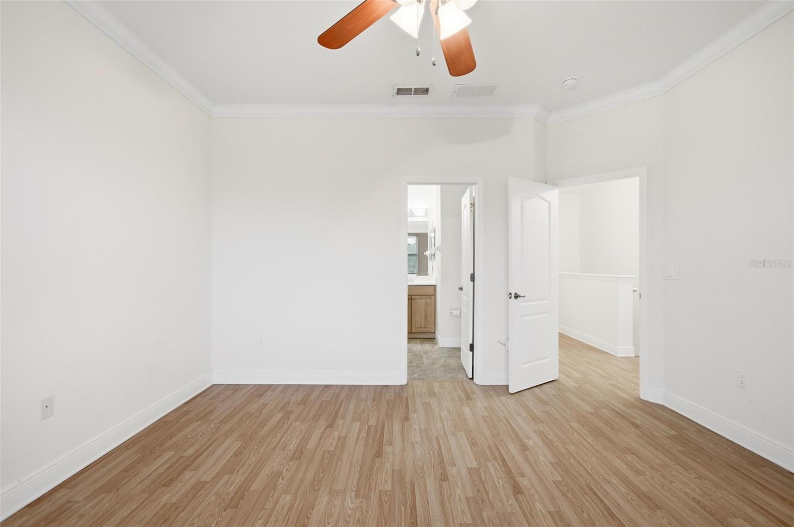 Image 31 of 54 For 60 Riverview Bend S 615