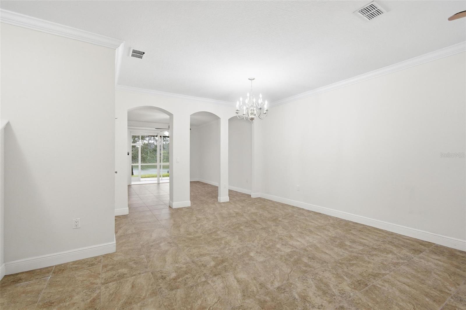 Image 7 of 54 For 60 Riverview Bend S 615