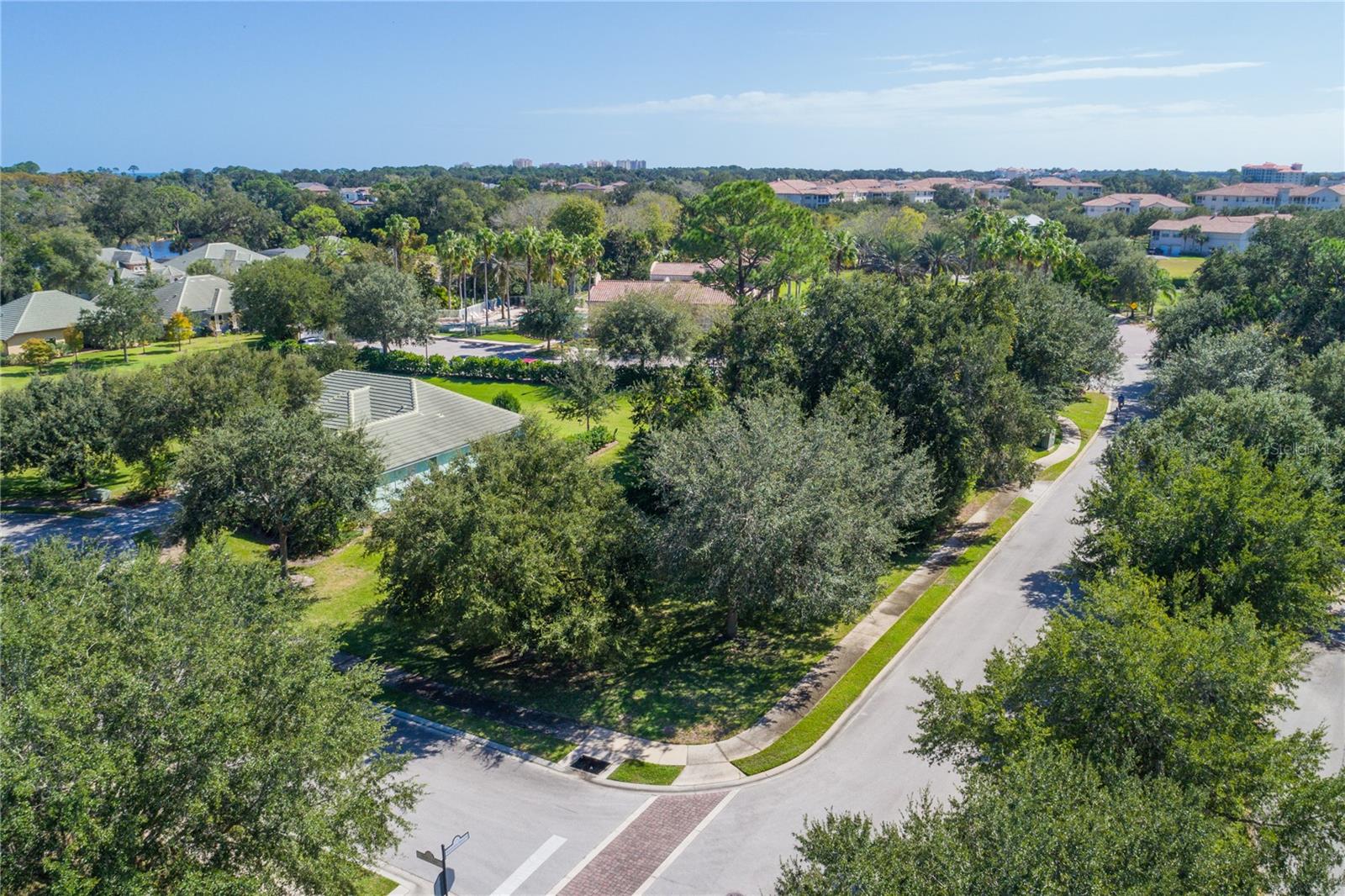 Image 20 of 49 For 2 Holly Court