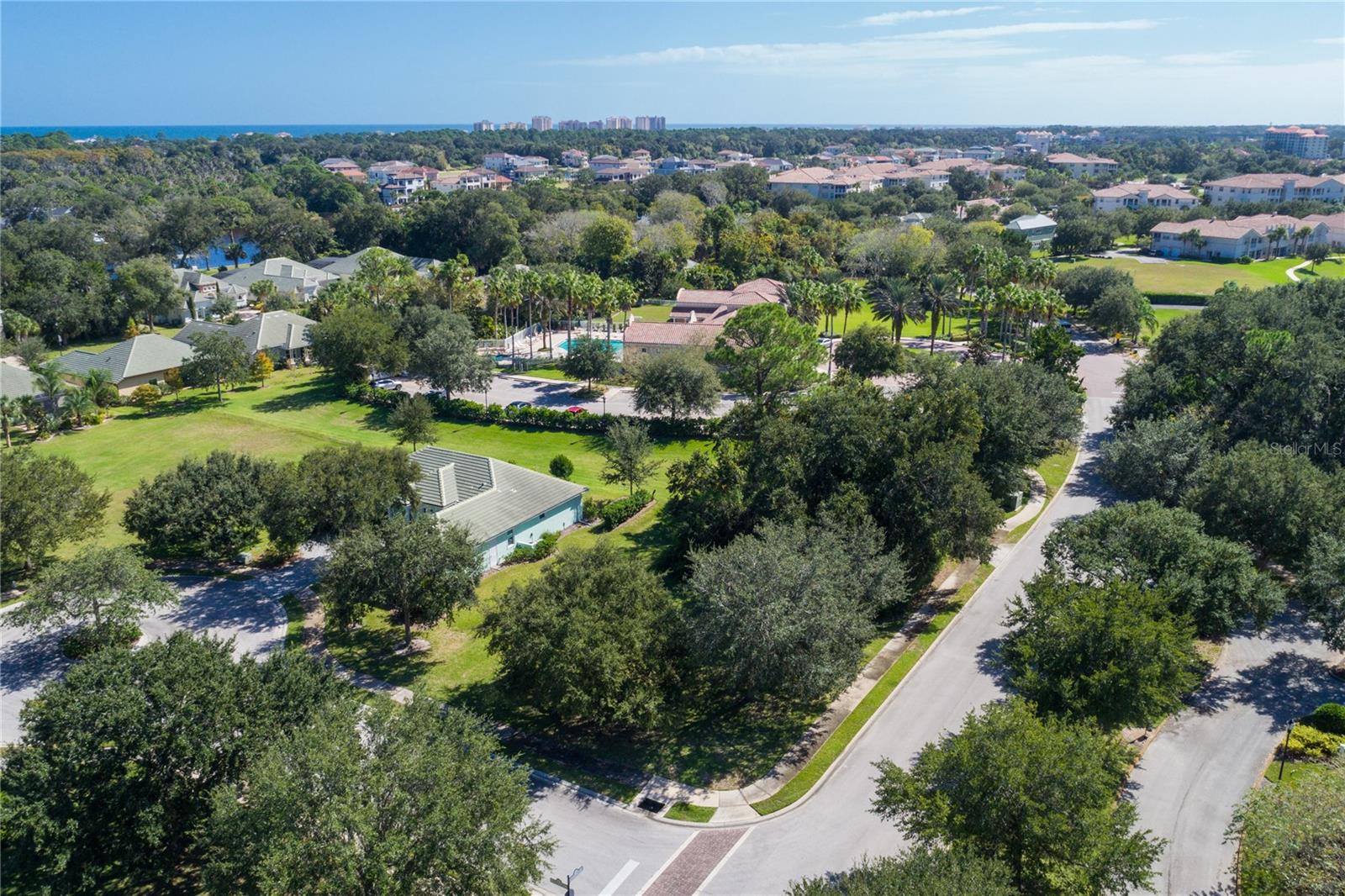 Image 9 of 49 For 2 Holly Court