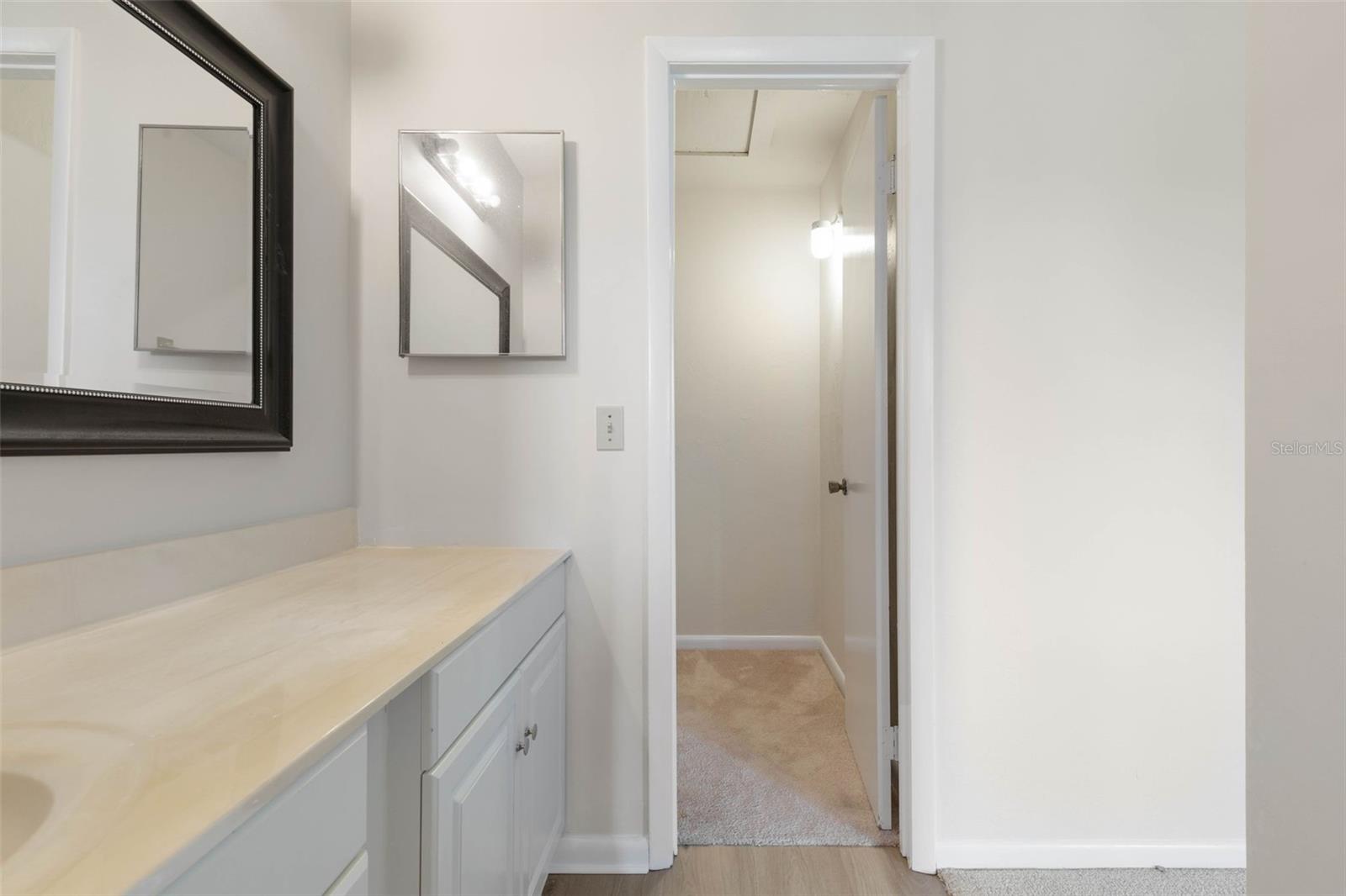 Image 23 of 53 For 6 Greenbriar Court 6