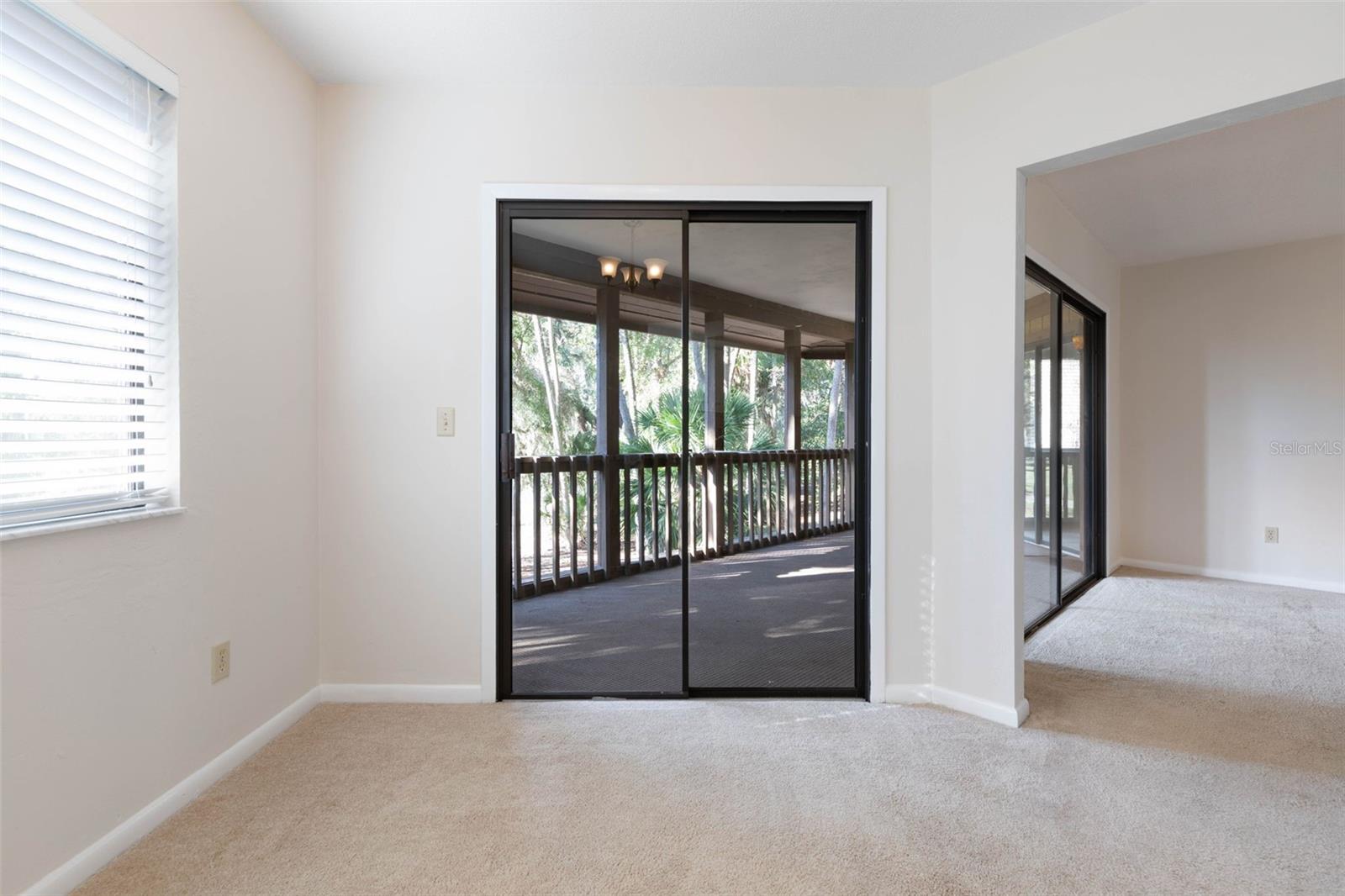 Image 27 of 53 For 6 Greenbriar Court 6