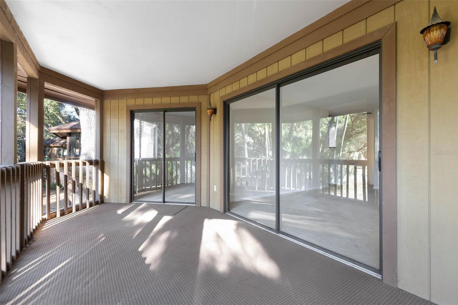 Image 28 of 53 For 6 Greenbriar Court 6