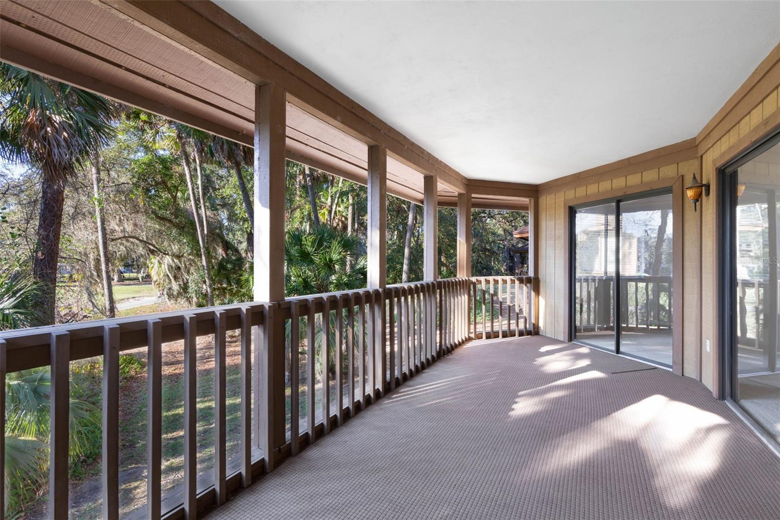 Image 4 of 53 For 6 Greenbriar Court 6