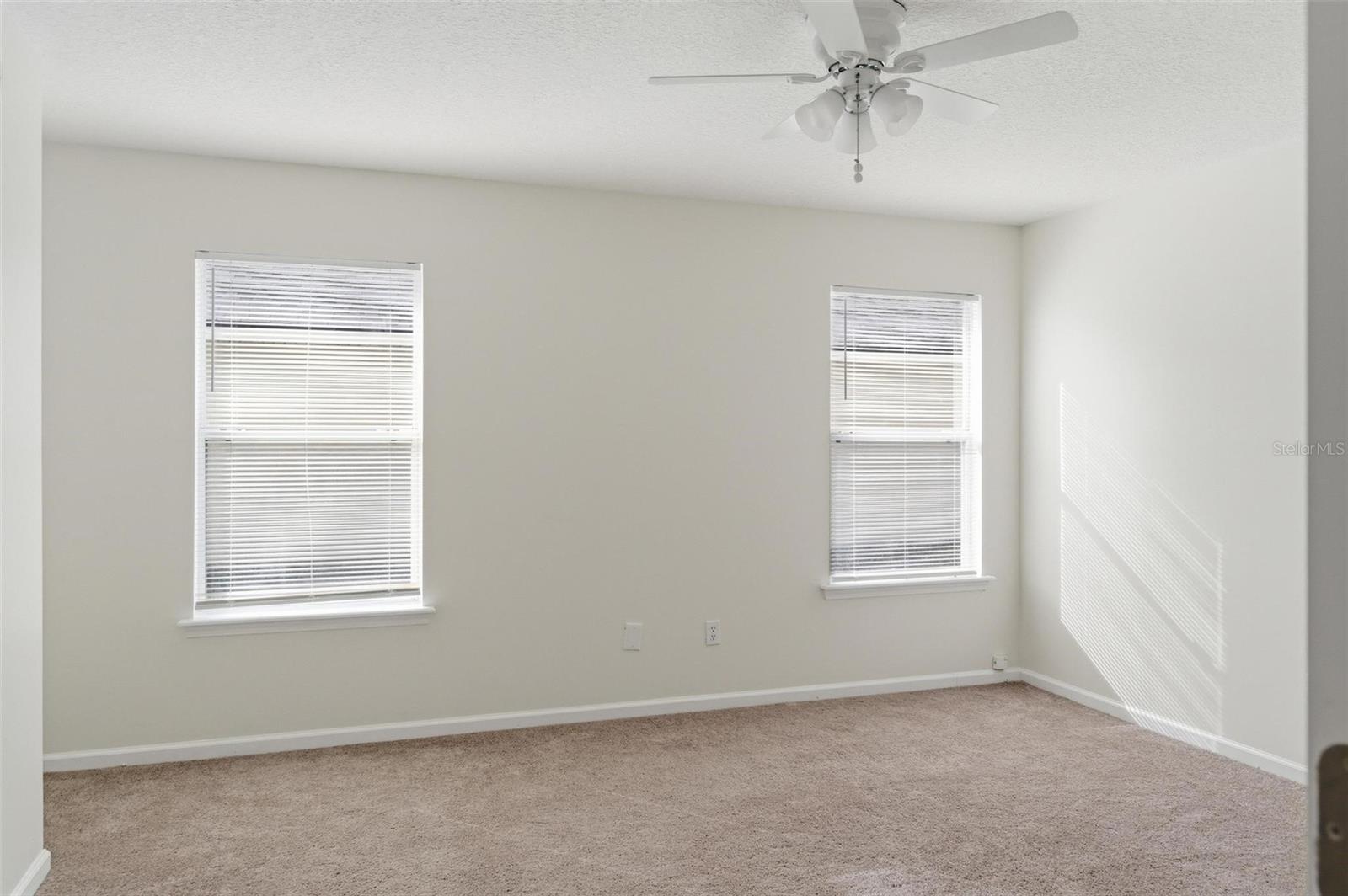 Image 19 of 57 For 2537 Blackstone Court