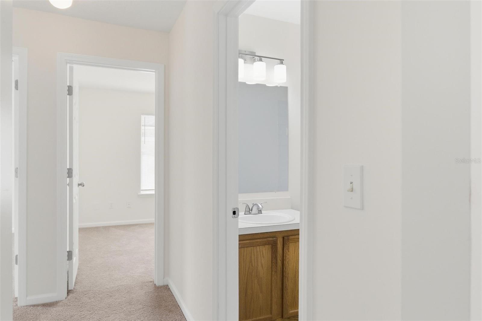 Image 30 of 57 For 2537 Blackstone Court