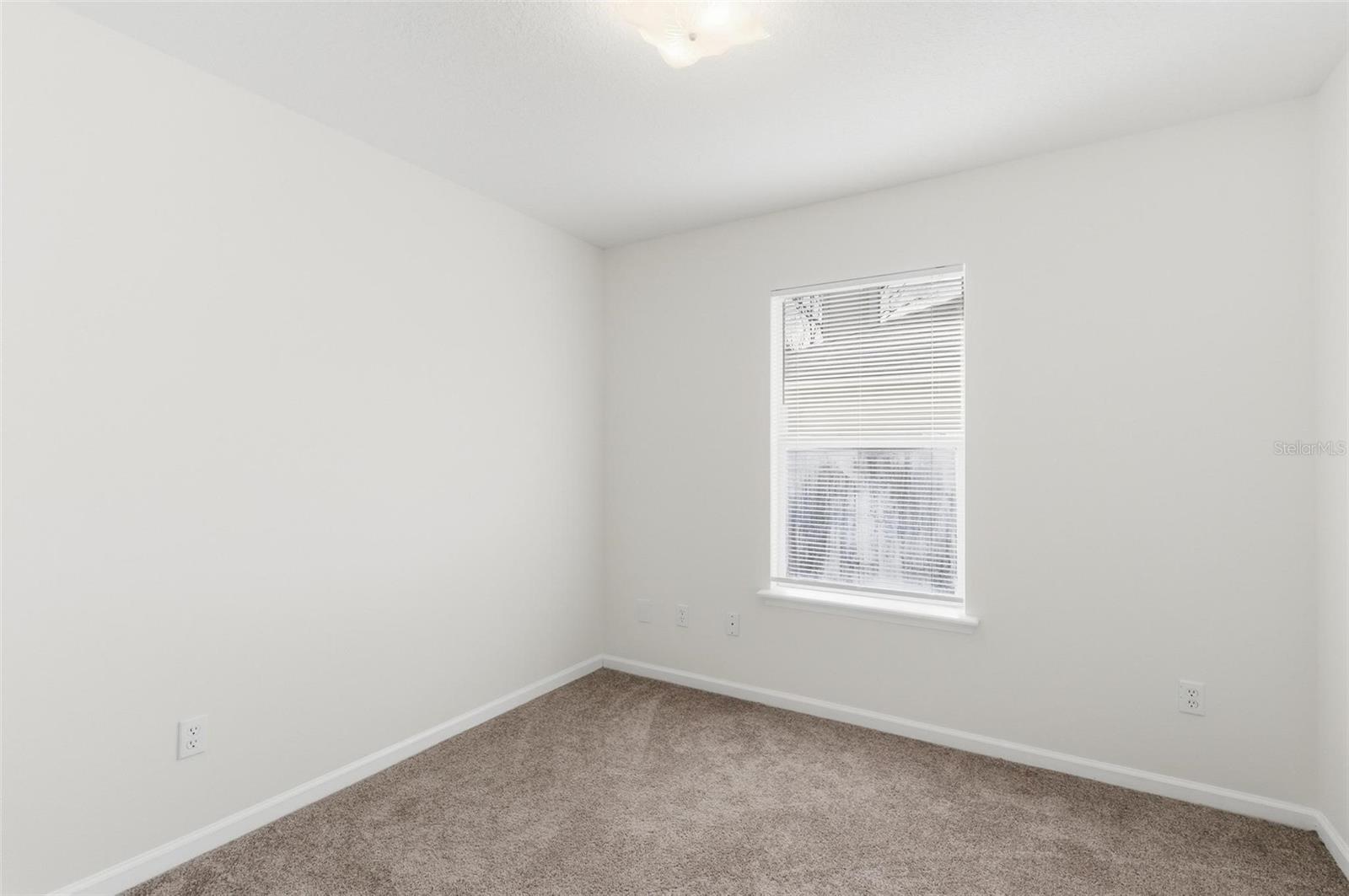 Image 36 of 57 For 2537 Blackstone Court