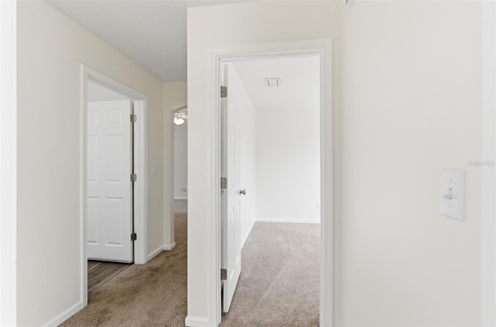 Image 40 of 57 For 2537 Blackstone Court