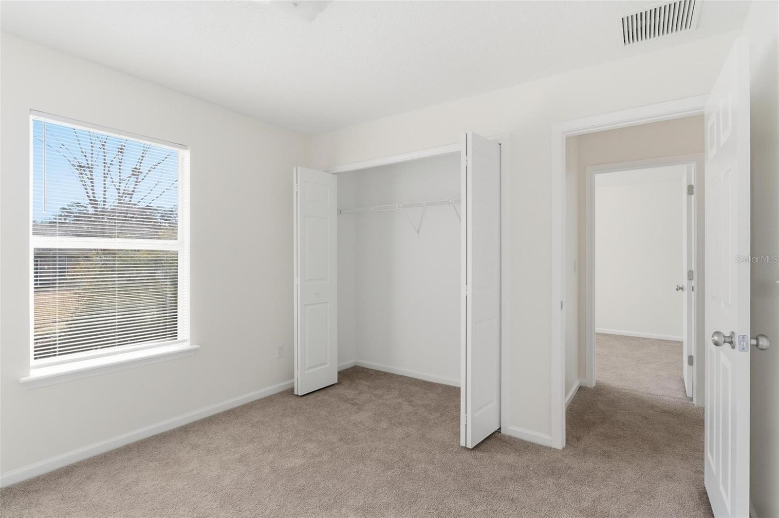 Image 43 of 57 For 2537 Blackstone Court