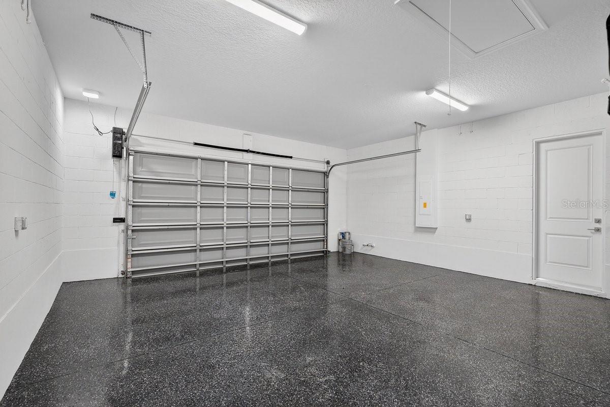 Image 46 of 72 For 7 Crandon Court