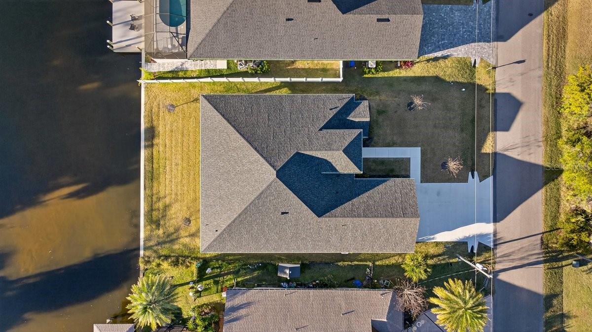 Image 55 of 72 For 7 Crandon Court