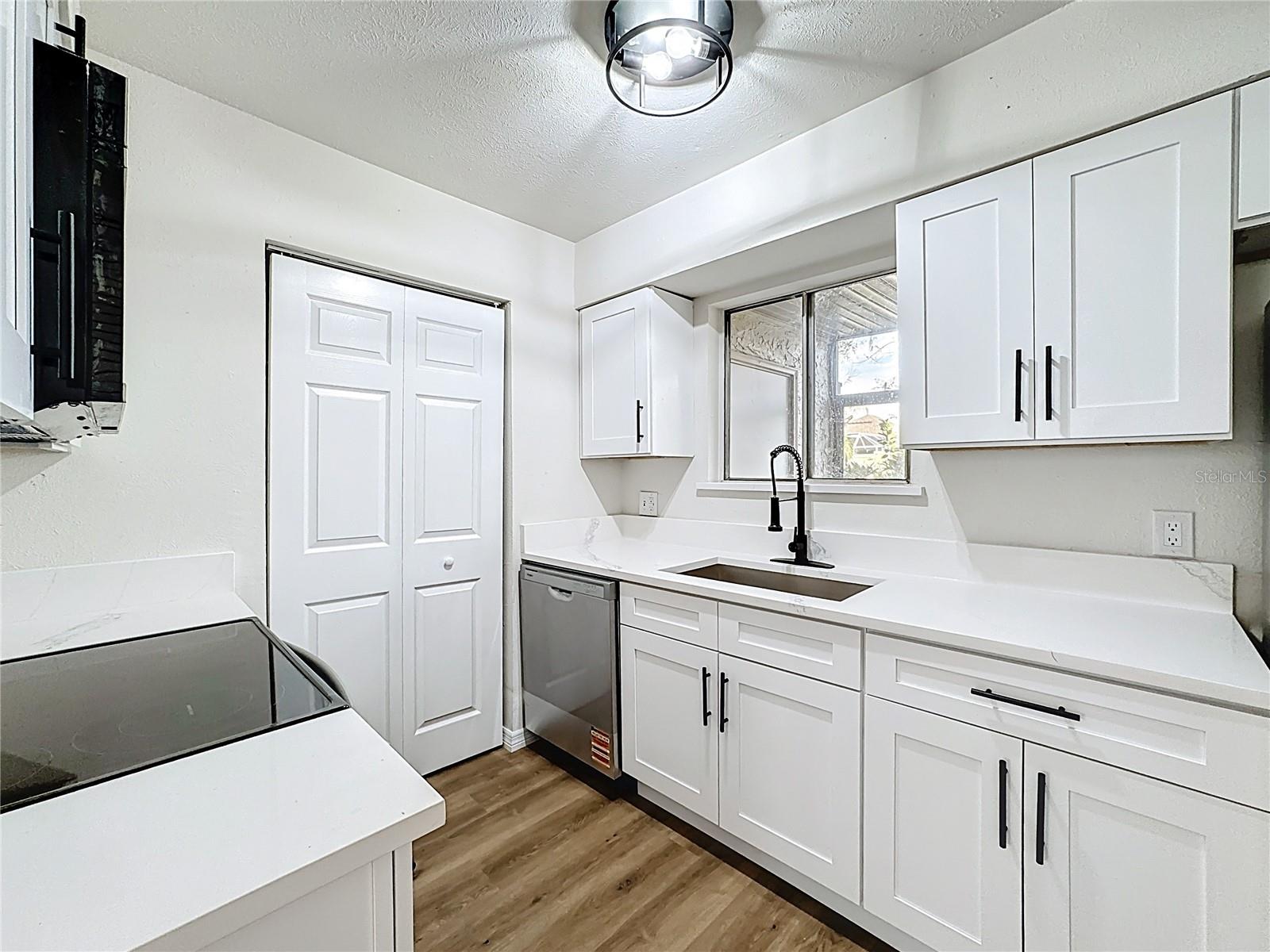 Image 14 of 51 For 4445 Rayfield Drive