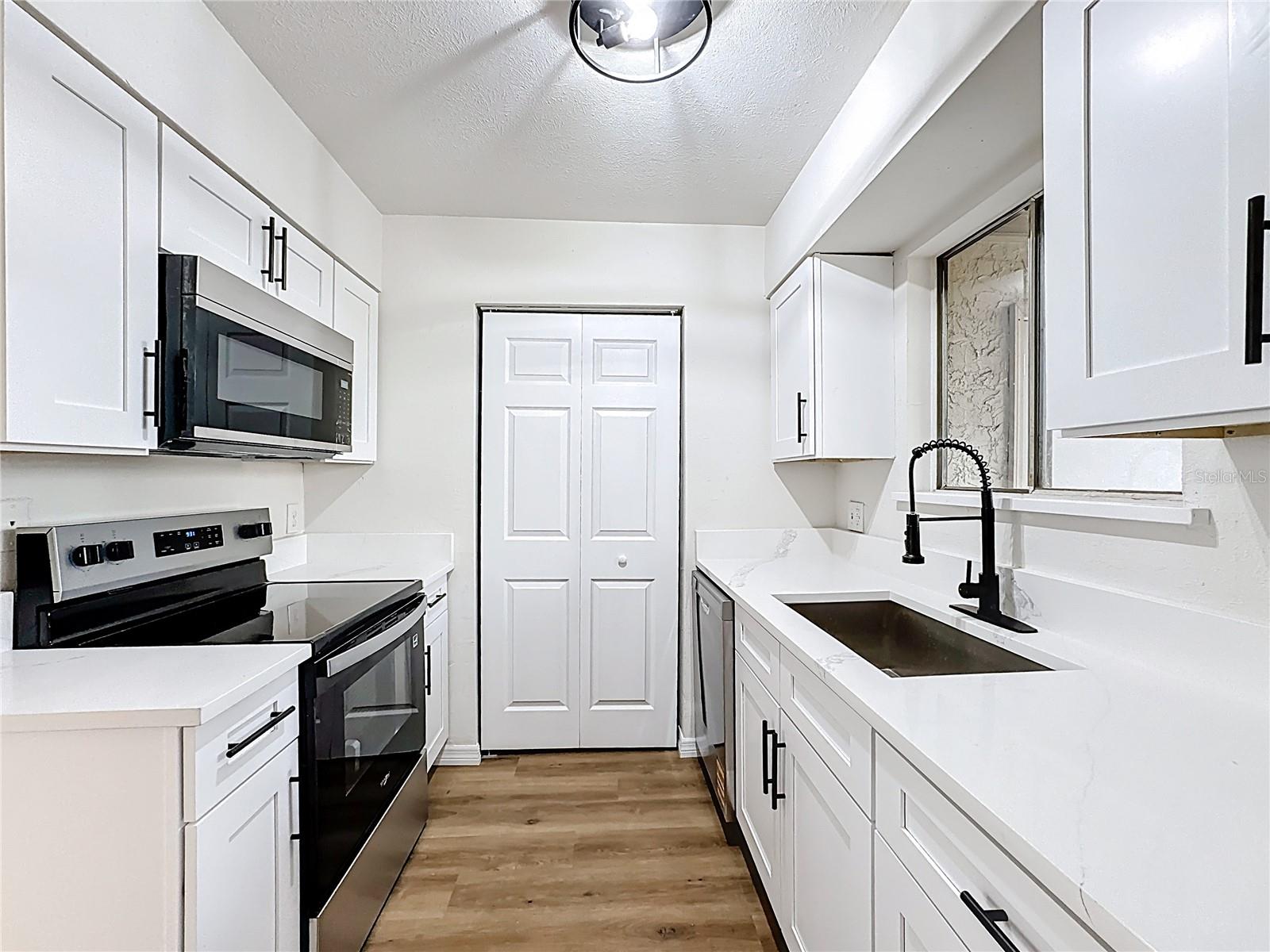 Image 15 of 51 For 4445 Rayfield Drive